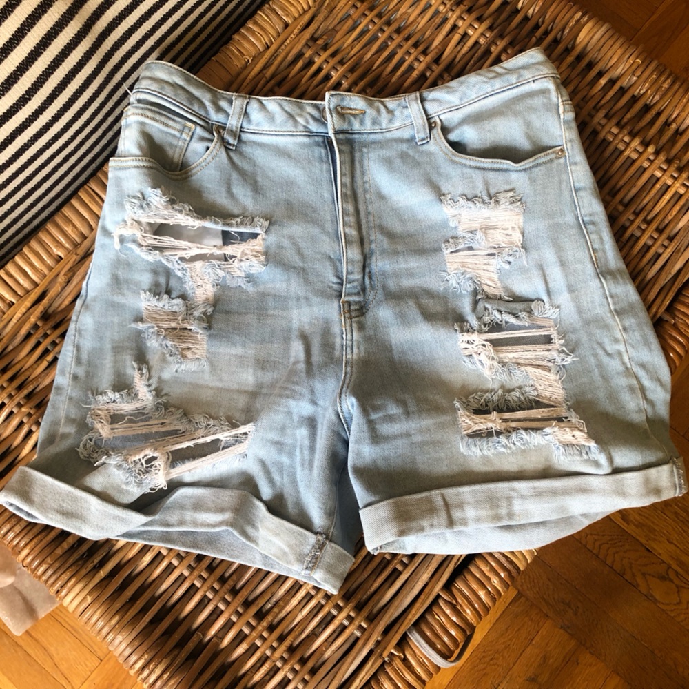 WAX JEAN HIGHWAISTED DENIM SHORTS 👄